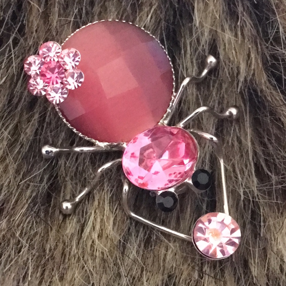Pink faceted stone spider pin brooch